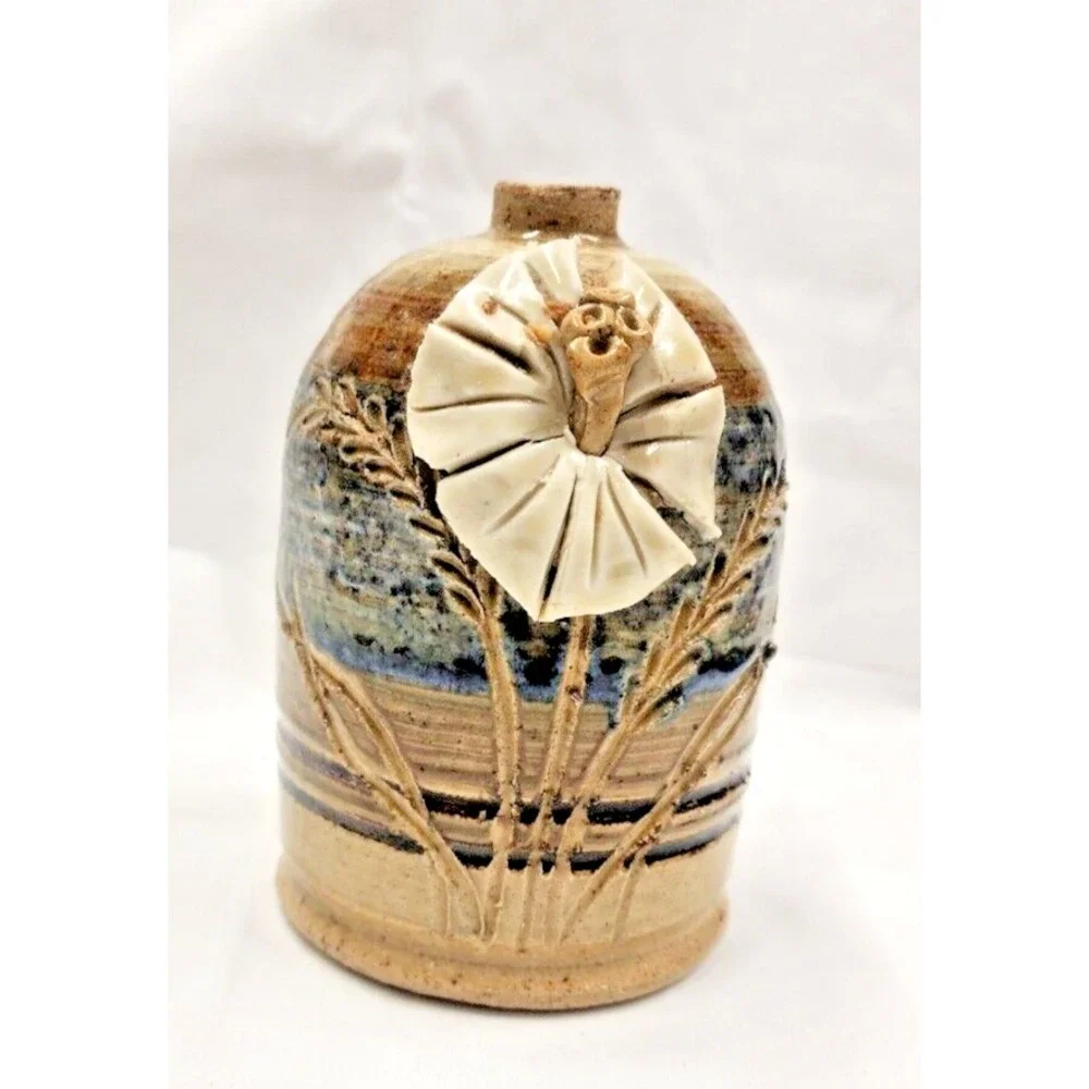 Vintage Studio Art Pottery‎ Bee Hive Vase With Molded Flowers Artist Signed